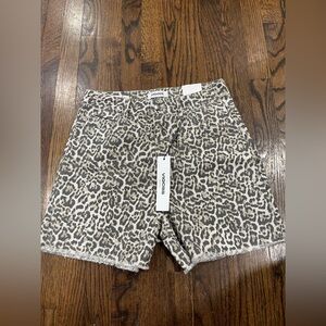 Vigoss Women's Animal Print Jean Shorts size 28